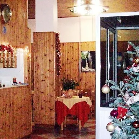 Galini Hotel 2* Karpeníszi
